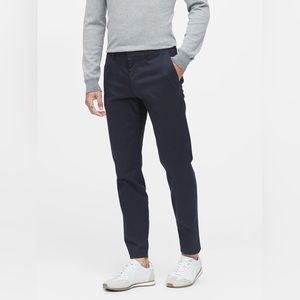 Men’s Banana Republic Alden Athletic Fit Flex Chino (32x32), Navy